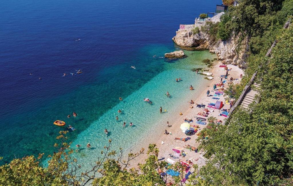 Ferienwohnung Mit Pool Kroatien Mit Meerblick Und Pool Lovran Exterior foto