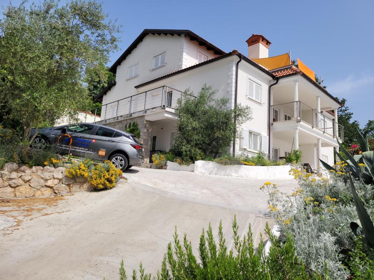 Ferienwohnung Mit Pool Kroatien Mit Meerblick Und Pool Lovran Exterior foto